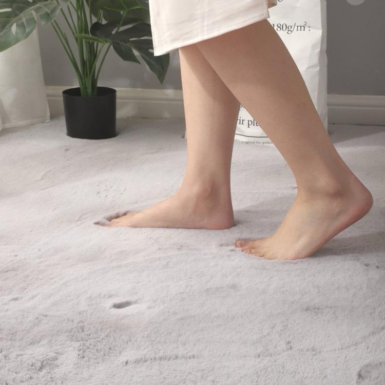 Tapis "Rabbit Touch" – L'Incomparable Douceur Peau de Lapin