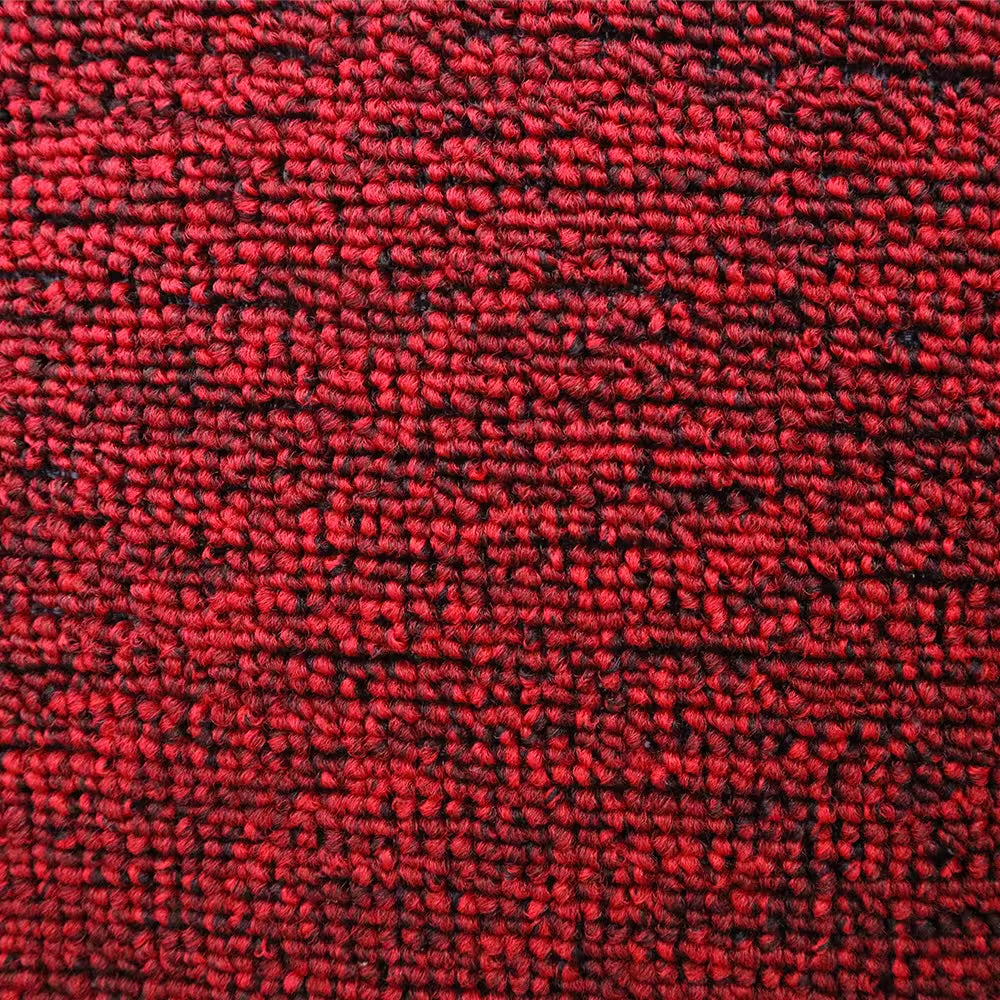 Moquette Bouclette Rouge Vif – Élégance, Confort et Résistance