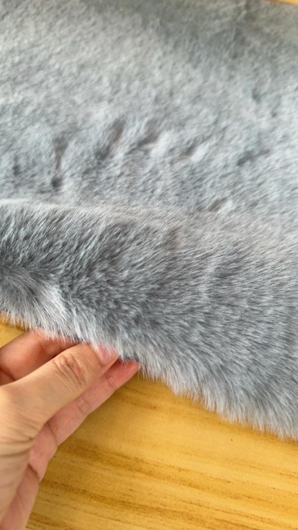 Tapis "Rabbit Touch" – L'Incomparable Douceur Peau de Lapin