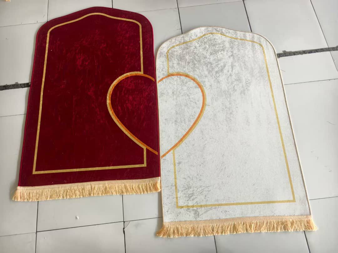 Tapis de prière pour couple – Unis dans la foi, unis par le cœur