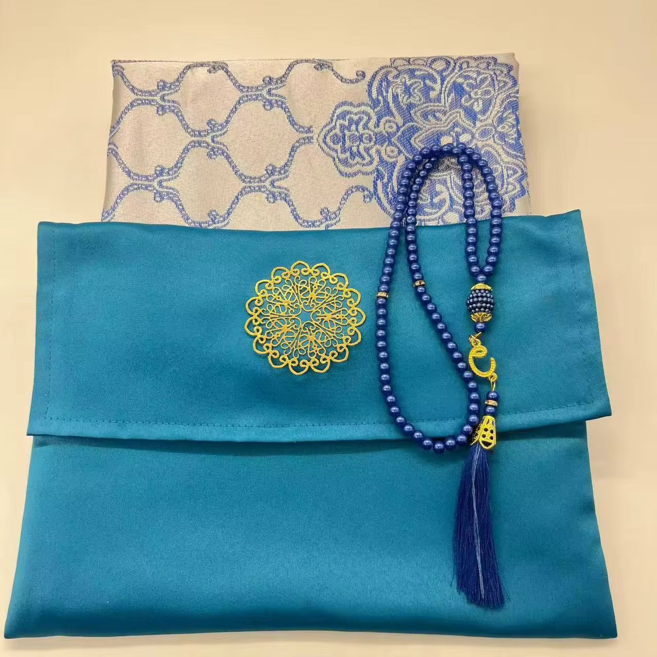 Ensemble tapis de prière avec pochette & tasbih – Élégance spirituelle au quotidien